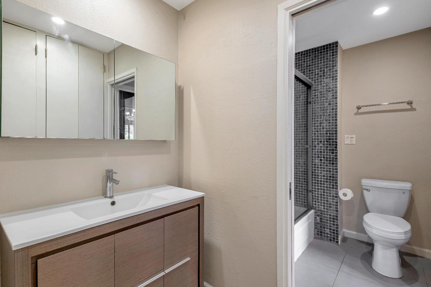 Photo #38: 223089682 Listing: Photo #38
