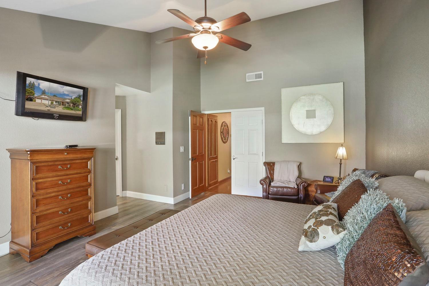 Detail Gallery Image 35 of 70 For 798 Shadowbrook Ln, Manteca,  CA 95336 - 4 Beds | 2/1 Baths