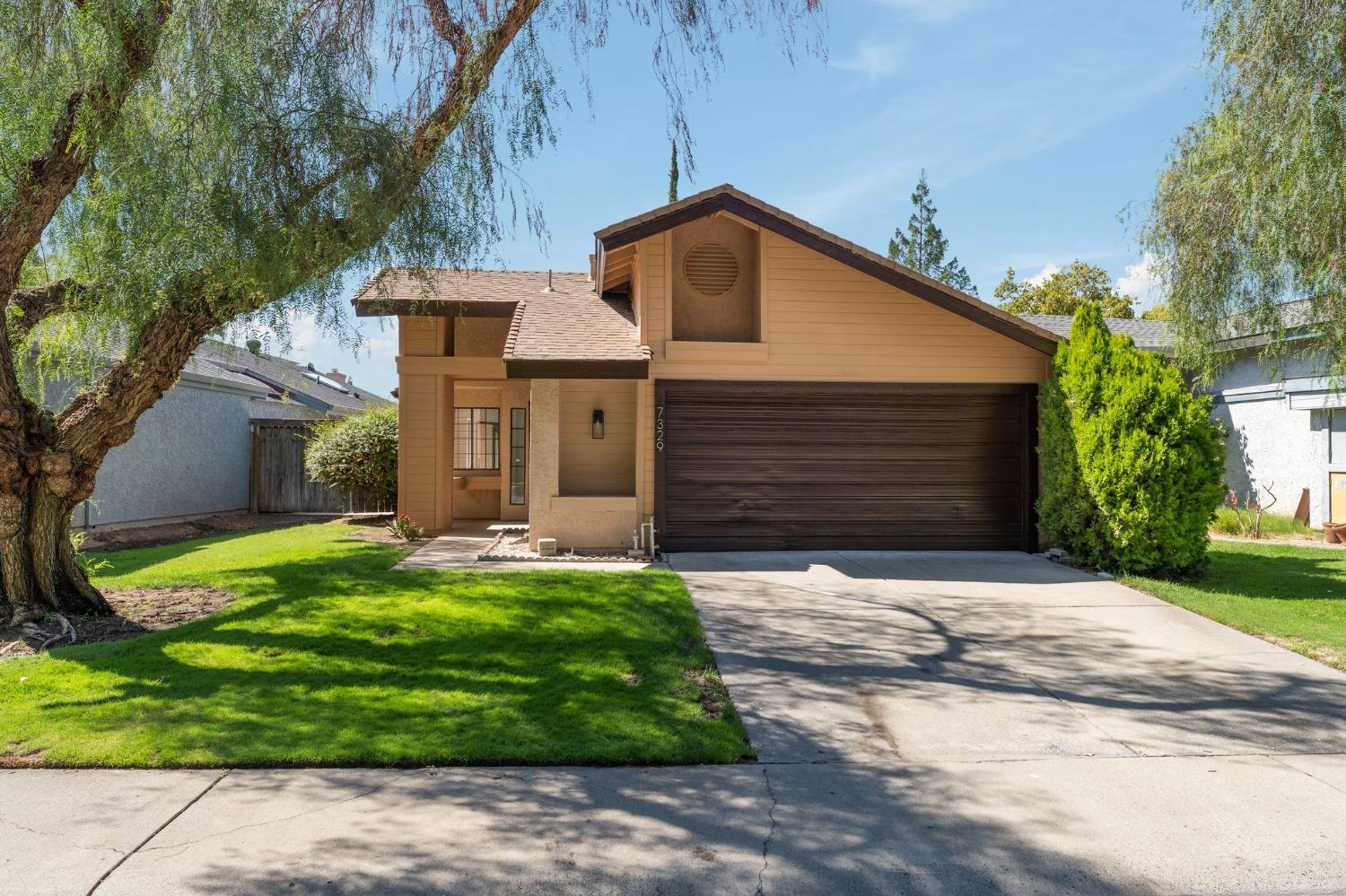 Photo of 7329 Heather Tree Dr in Sacramento, CA