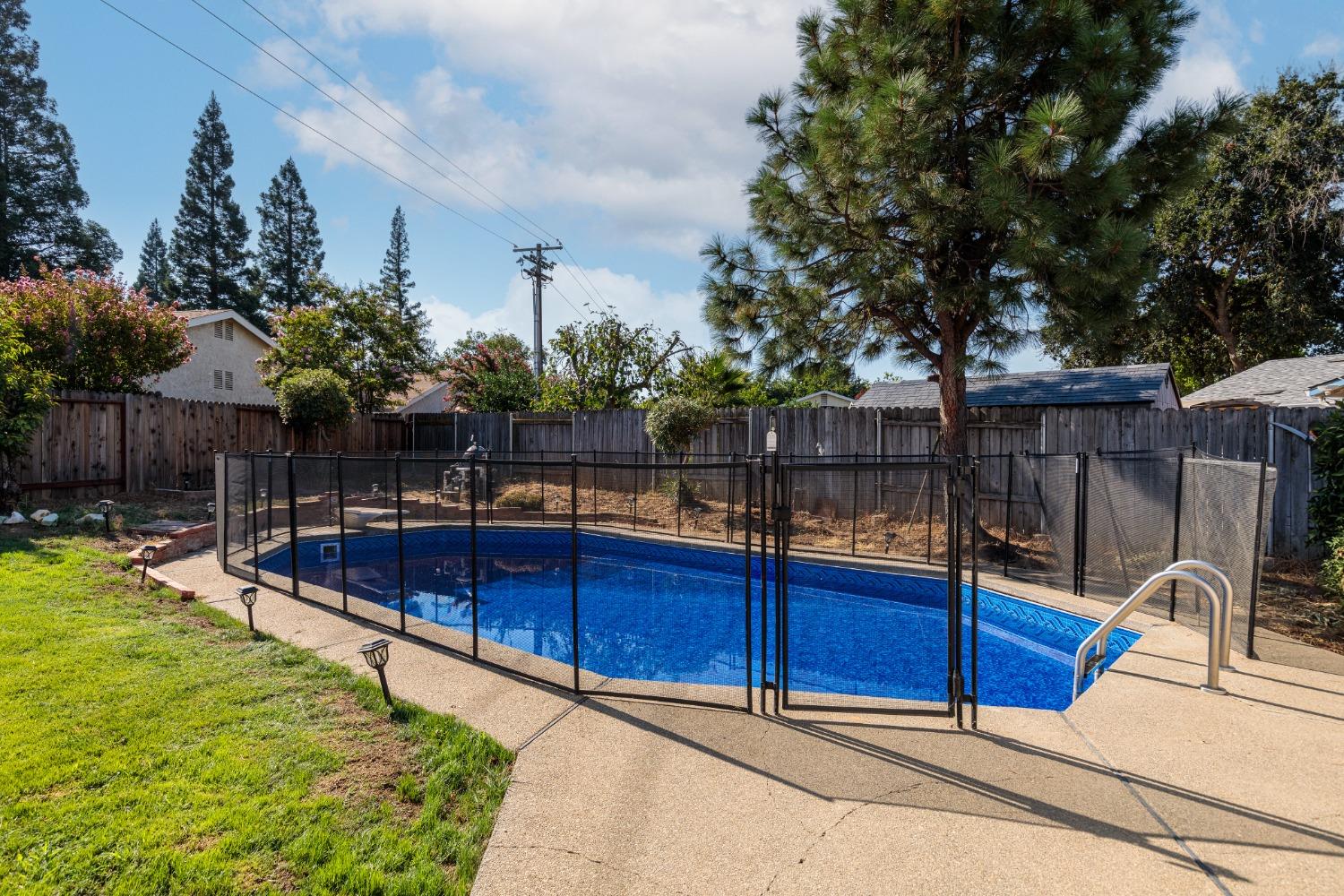 Photo of 3909 Thornhill Ct in Sacramento, CA