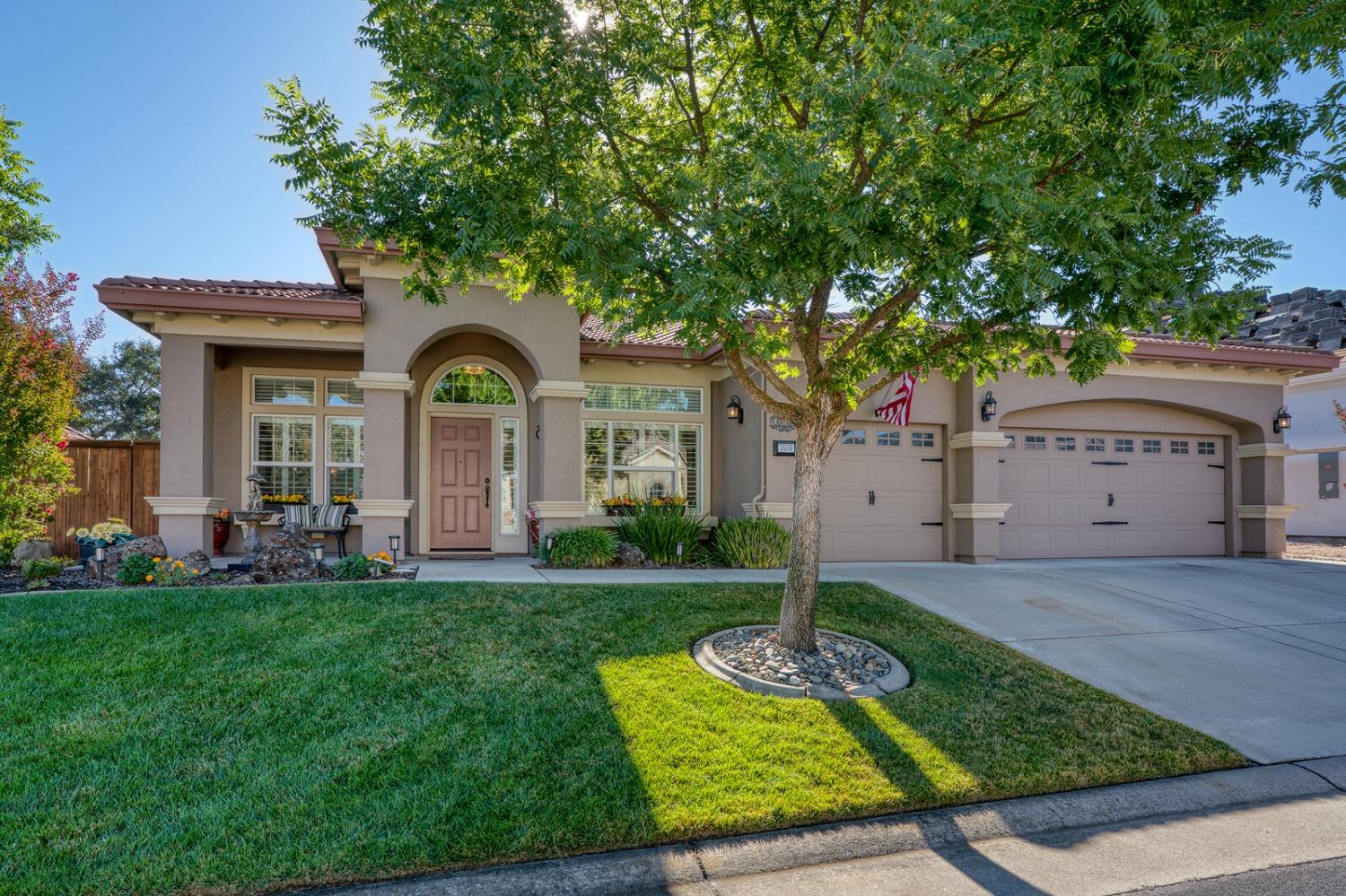 Photo of 7576 Callaway Dr in Rancho Murieta, CA