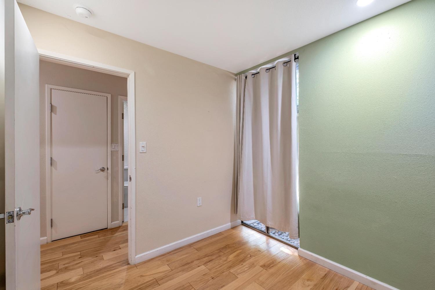 Photo #23: 223089682 Listing: Photo #23