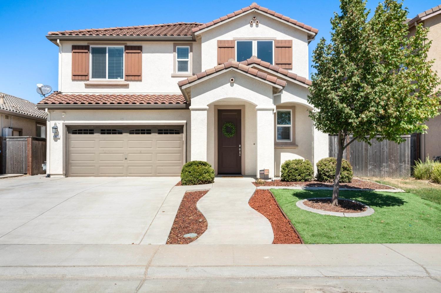 Photo of 4869 S Ammolite Wy in Elk Grove, CA