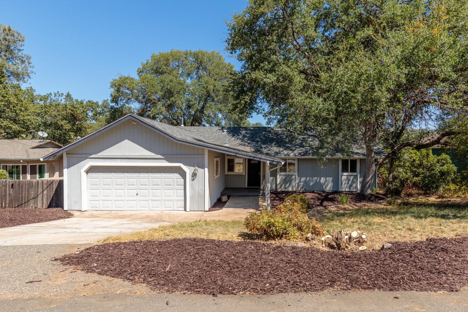 Photo of 3875 Los Santos Dr in Cameron Park, CA