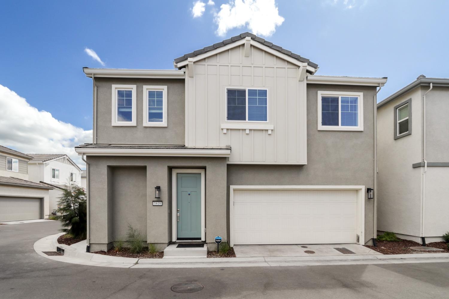 Photo of 1618 Pagoda Ln in Sacramento, CA