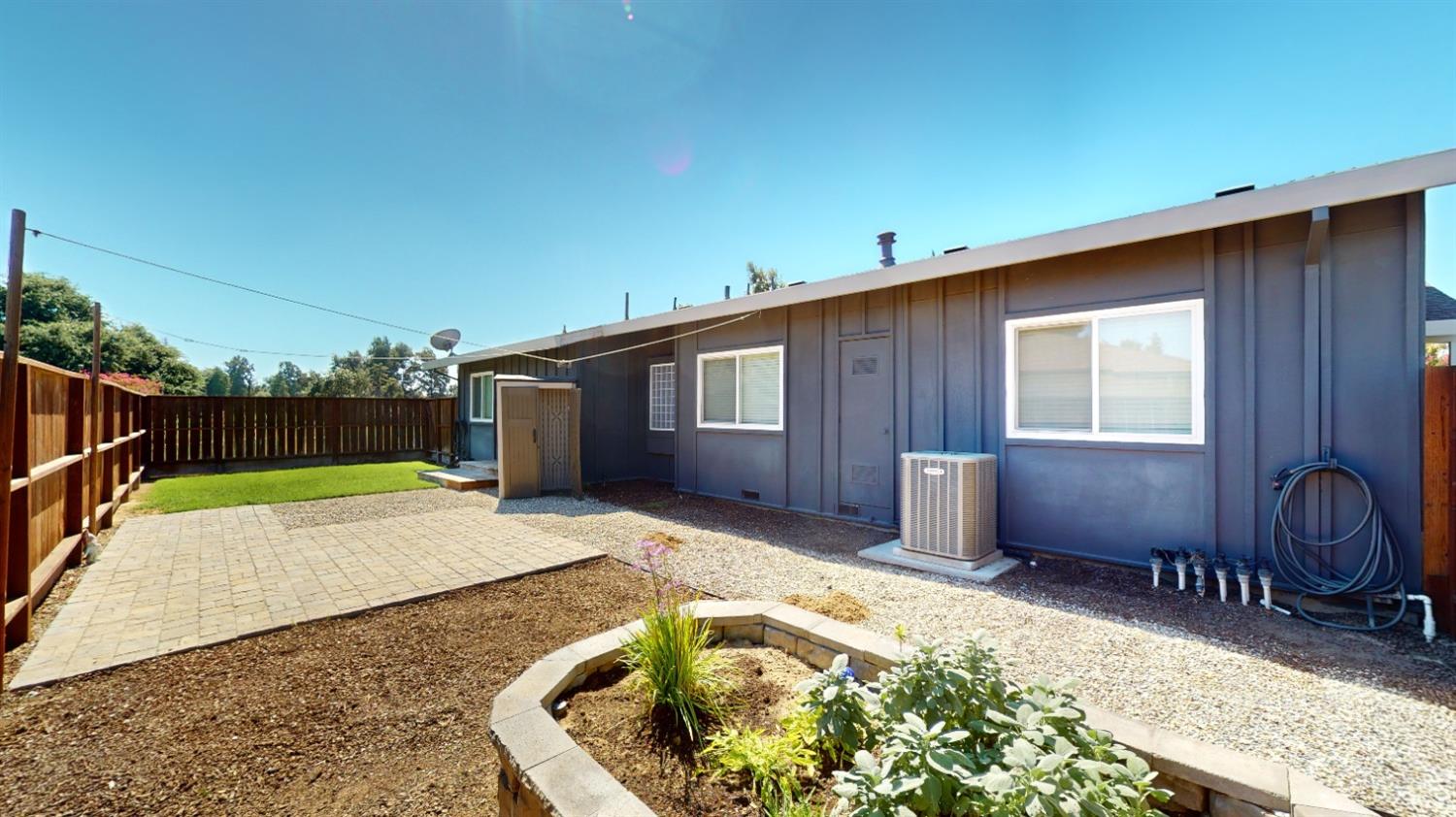 Detail Gallery Image 21 of 72 For 19179 Denis Way, Turlock,  CA 95380 - 3 Beds | 2 Baths