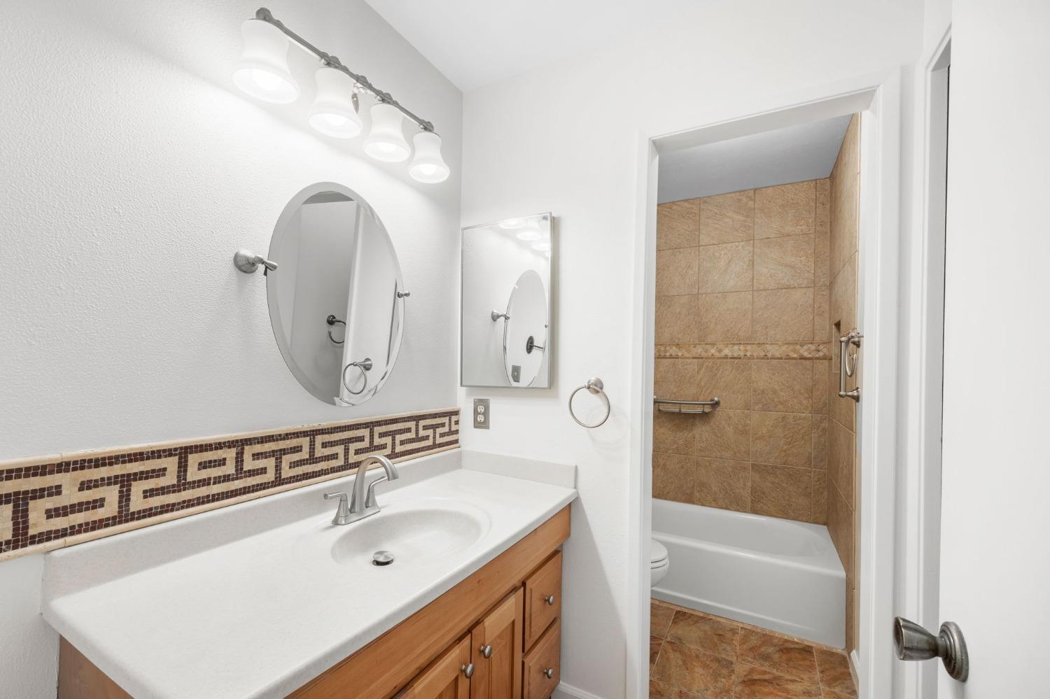 Photo #19: 223090311 Listing: Photo #19