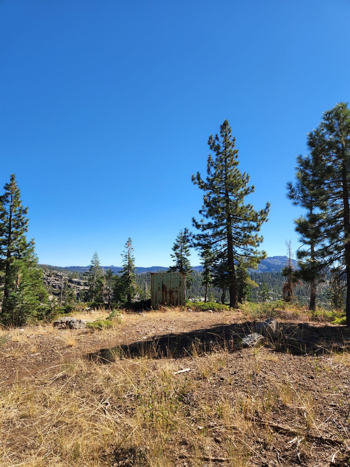 Forest Route 19, Emigrant Gap, California image 15