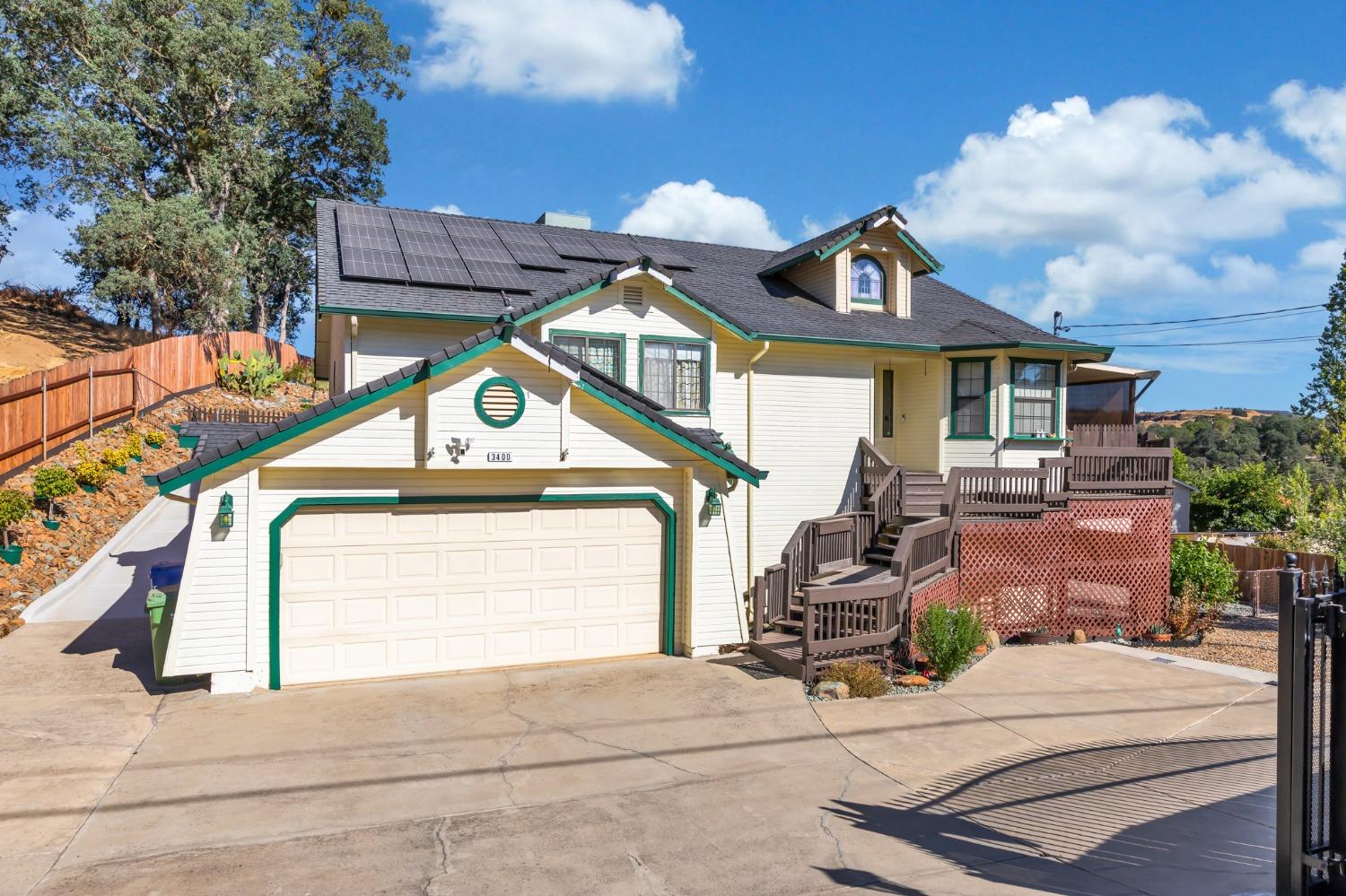 Photo of 3400 Huckleberry Ln in Valley Springs, CA
