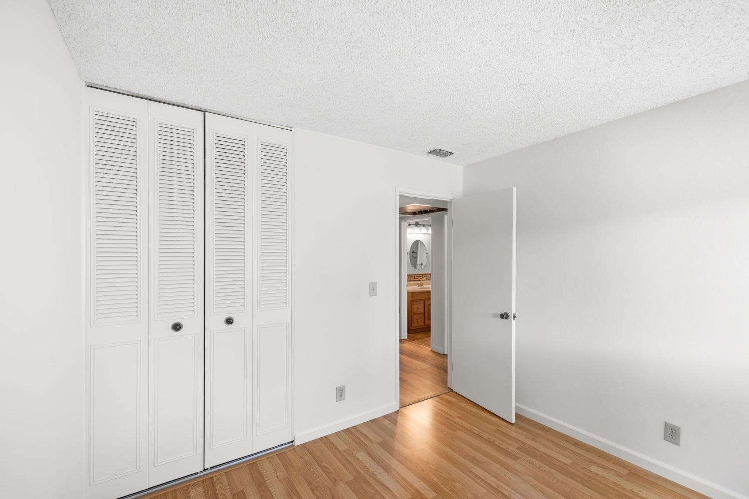 Photo #26: 223090311 Listing: Photo #26