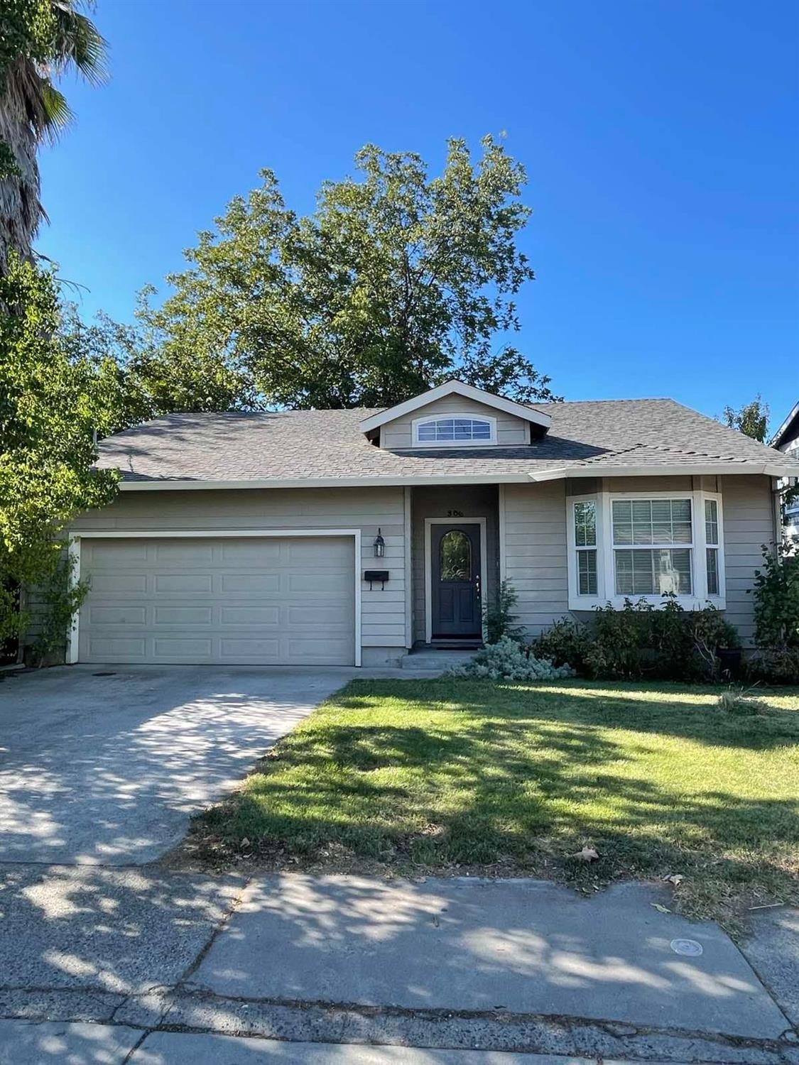 Photo of 305 Chennault in Sacramento, CA