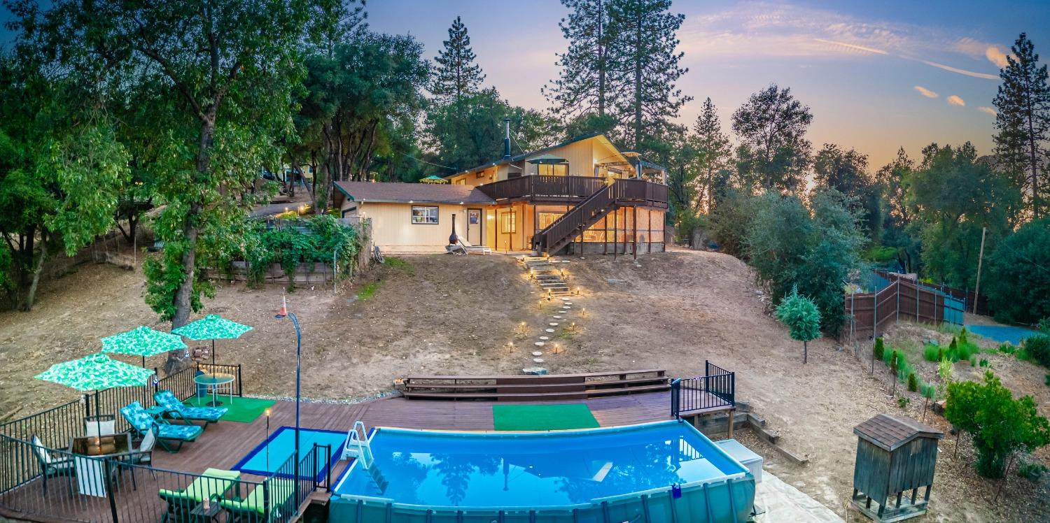 Photo of 2021 Oak Knl in Placerville, CA
