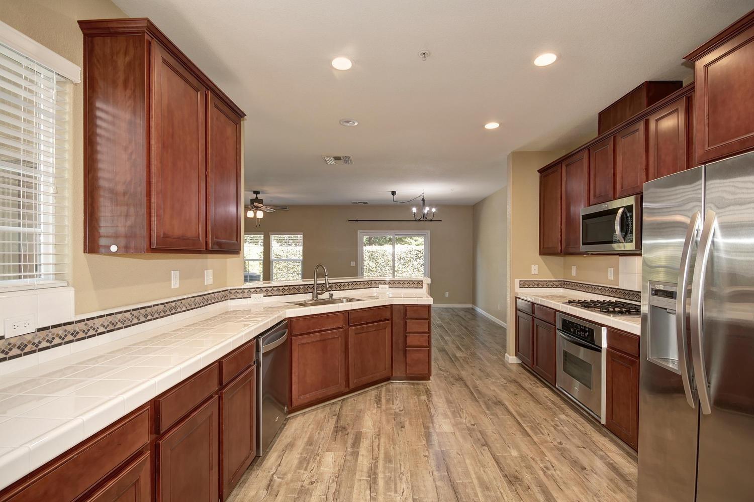 Photo #6: 223088900 Listing 