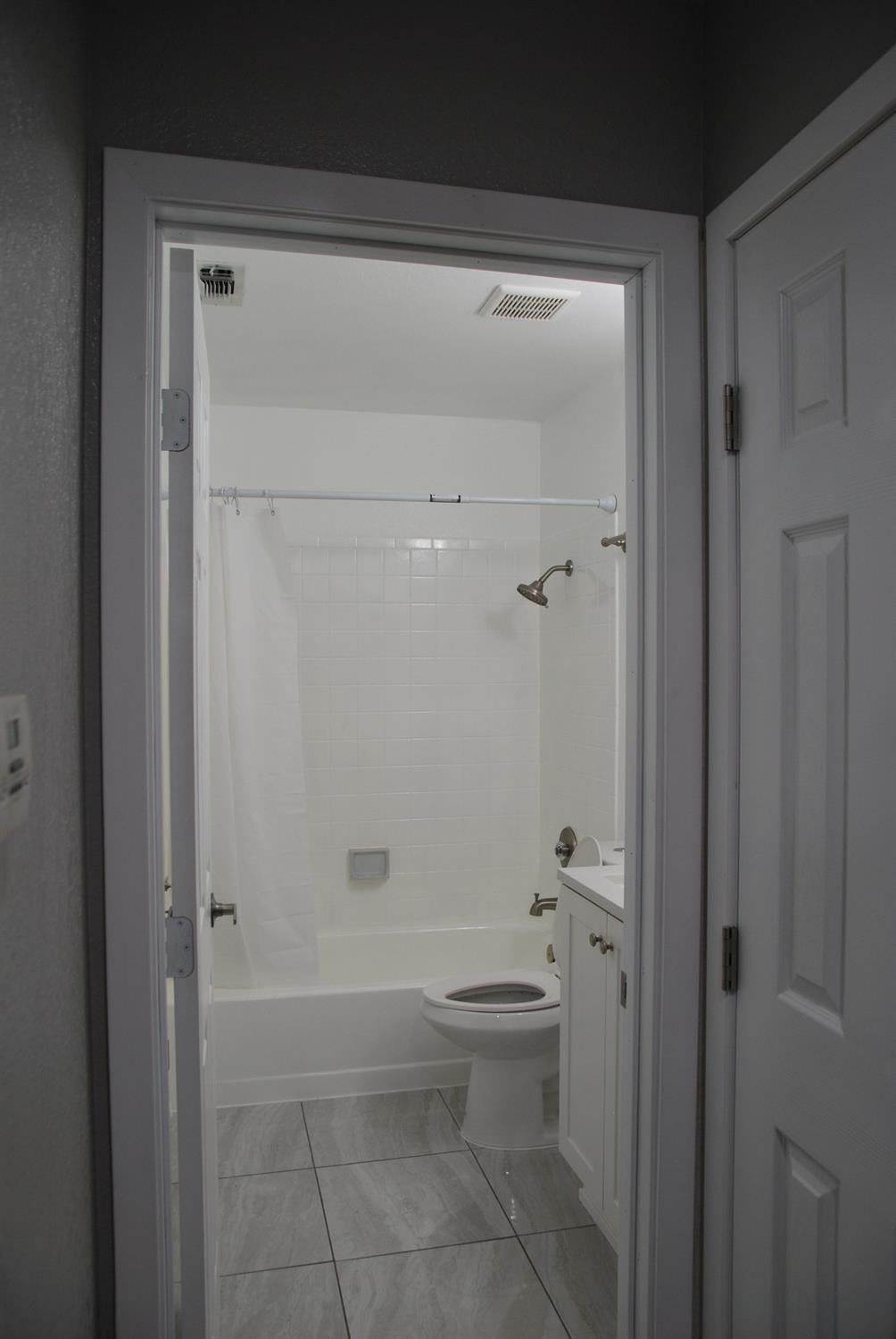 Photo #8: 223090420 Listing 