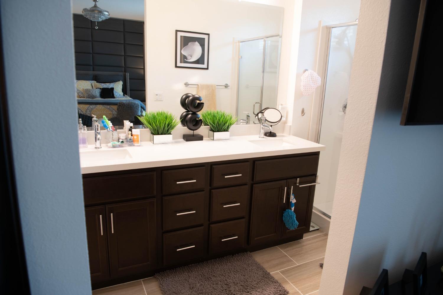 Photo #11: 223089588 Listing 