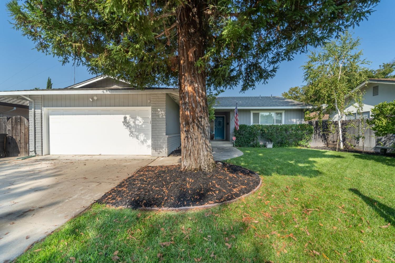 Photo of 3333 Fairbrook Ave in Modesto, CA