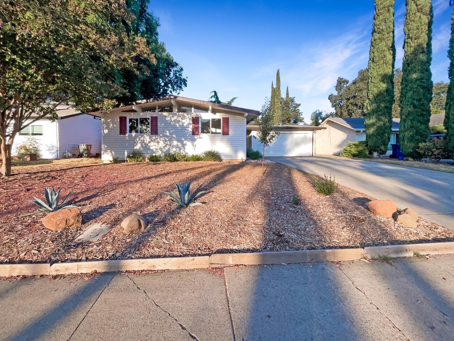 Photo of 2532 Las Casas Wy in Rancho Cordova, CA
