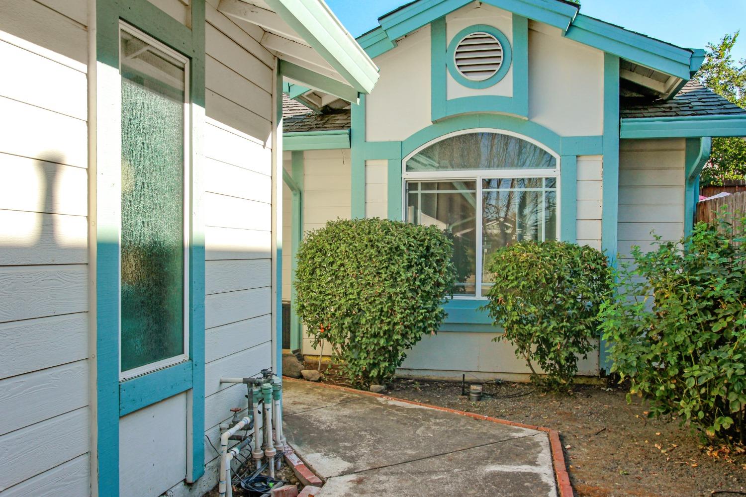 Photo of 3110 Black Saddle Dr in Antelope, CA