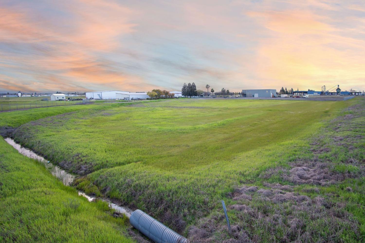 Skyway, Olivehurst, California image 4