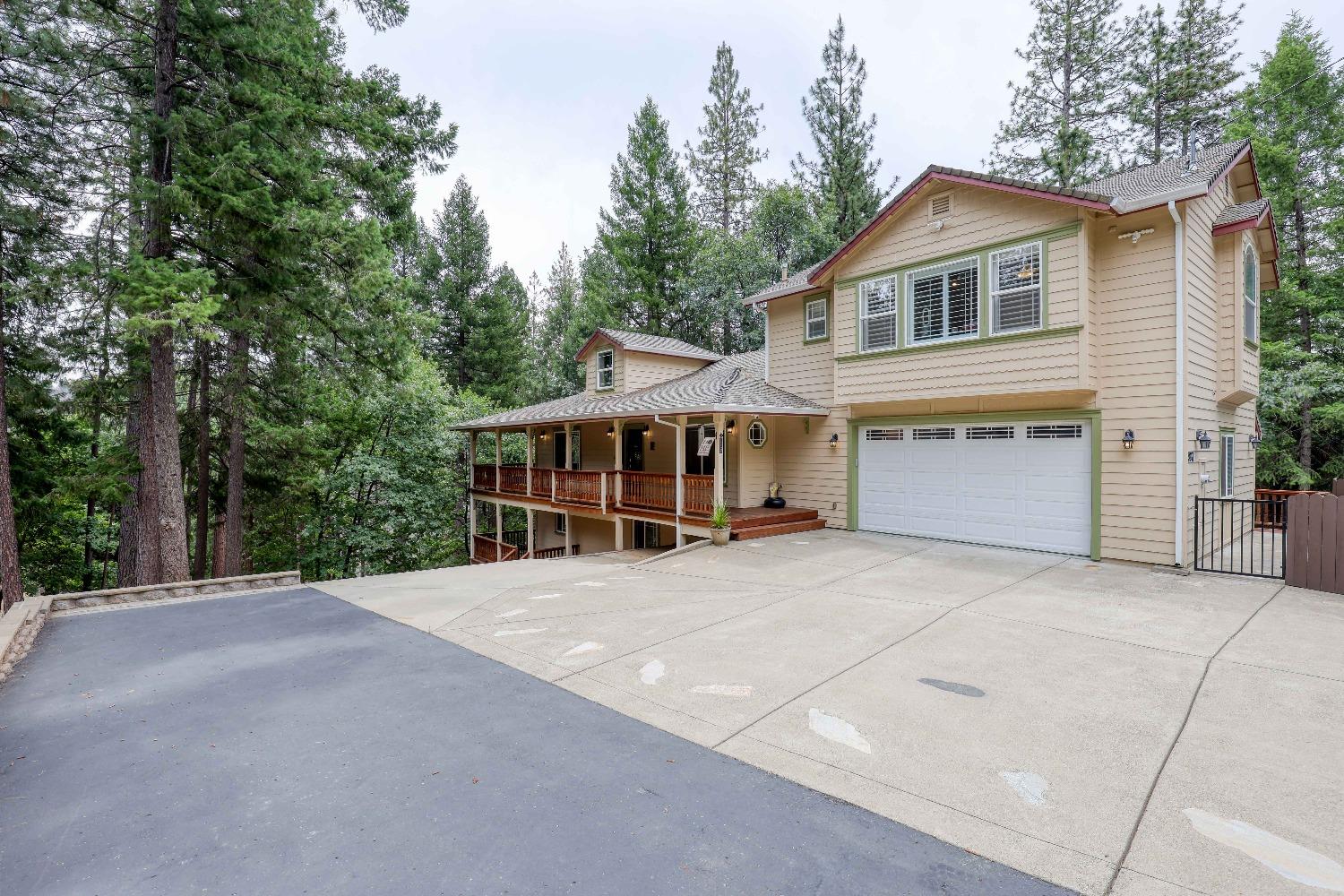Photo of 5947 Sly Park Rd in Placerville, CA