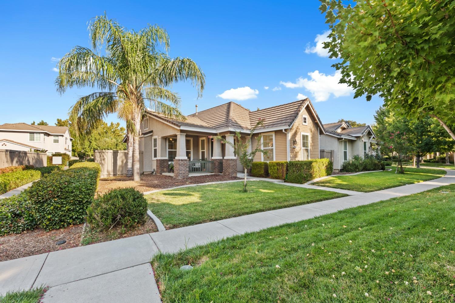 Photo of 3075 Brunnet Ln in Sacramento, CA