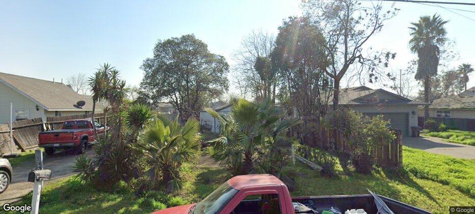 Photo of 2052 E 4th St in Stockton, CA