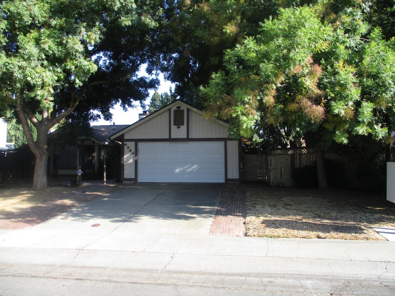 Photo of 1711 Tourney Wy in Sacramento, CA