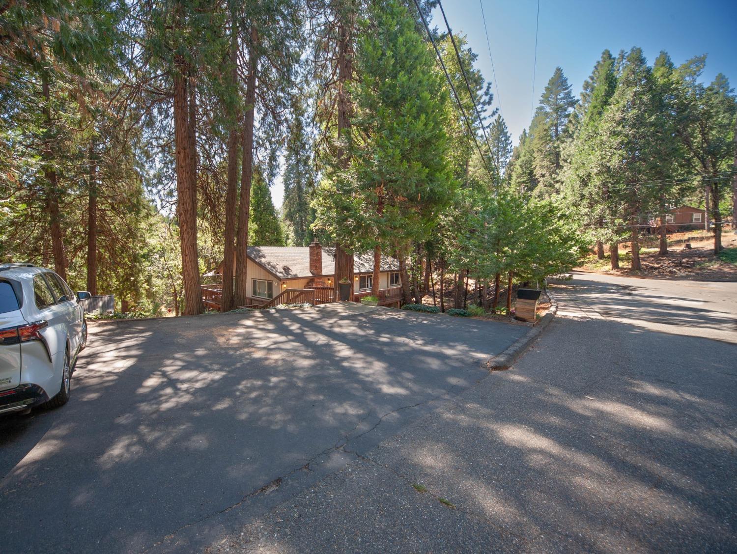 Lakewood Drive, Pollock Pines, California image 39