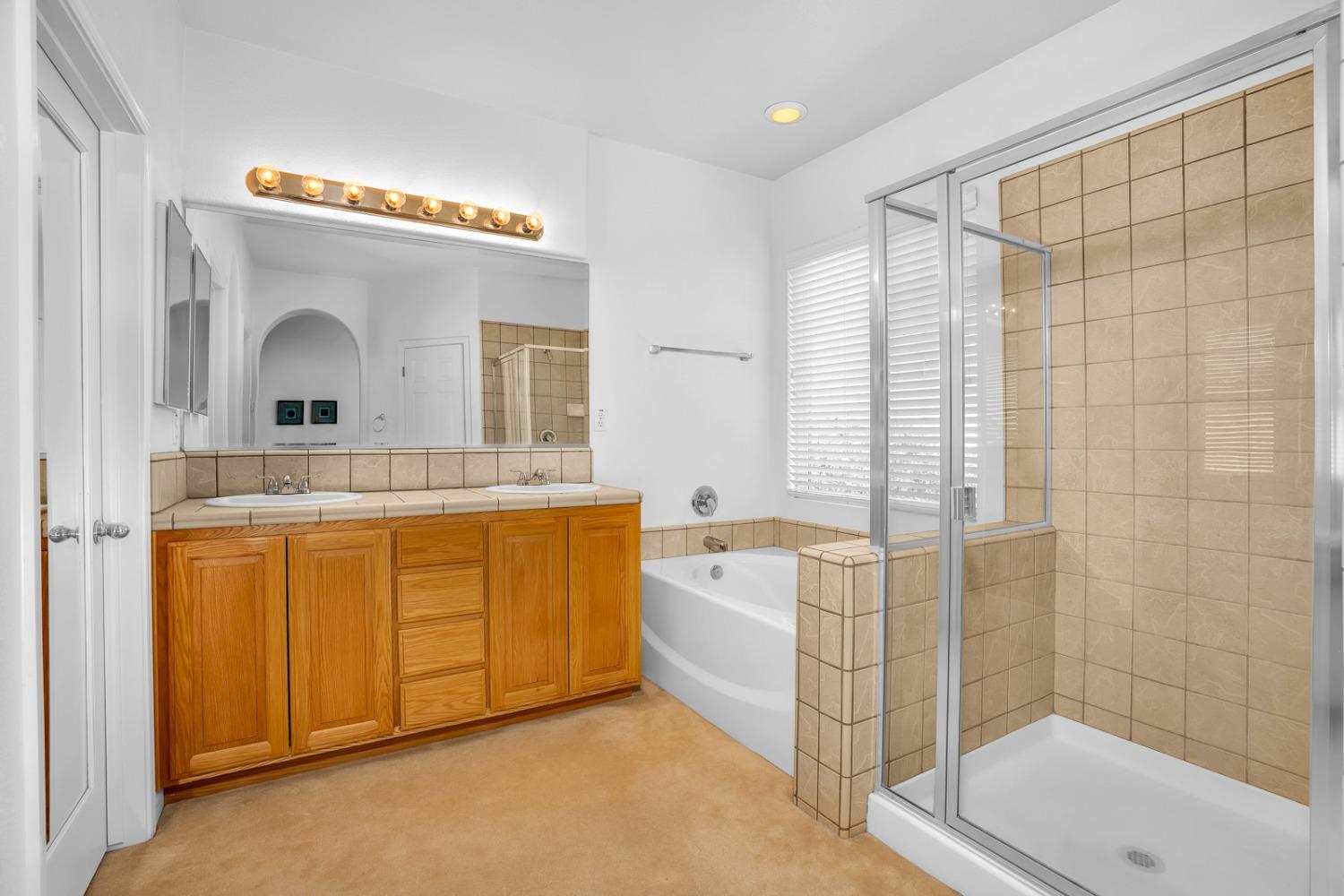 Detail Gallery Image 27 of 51 For 2164 Naples Ct, Los Banos,  CA 93635 - 5 Beds | 3 Baths