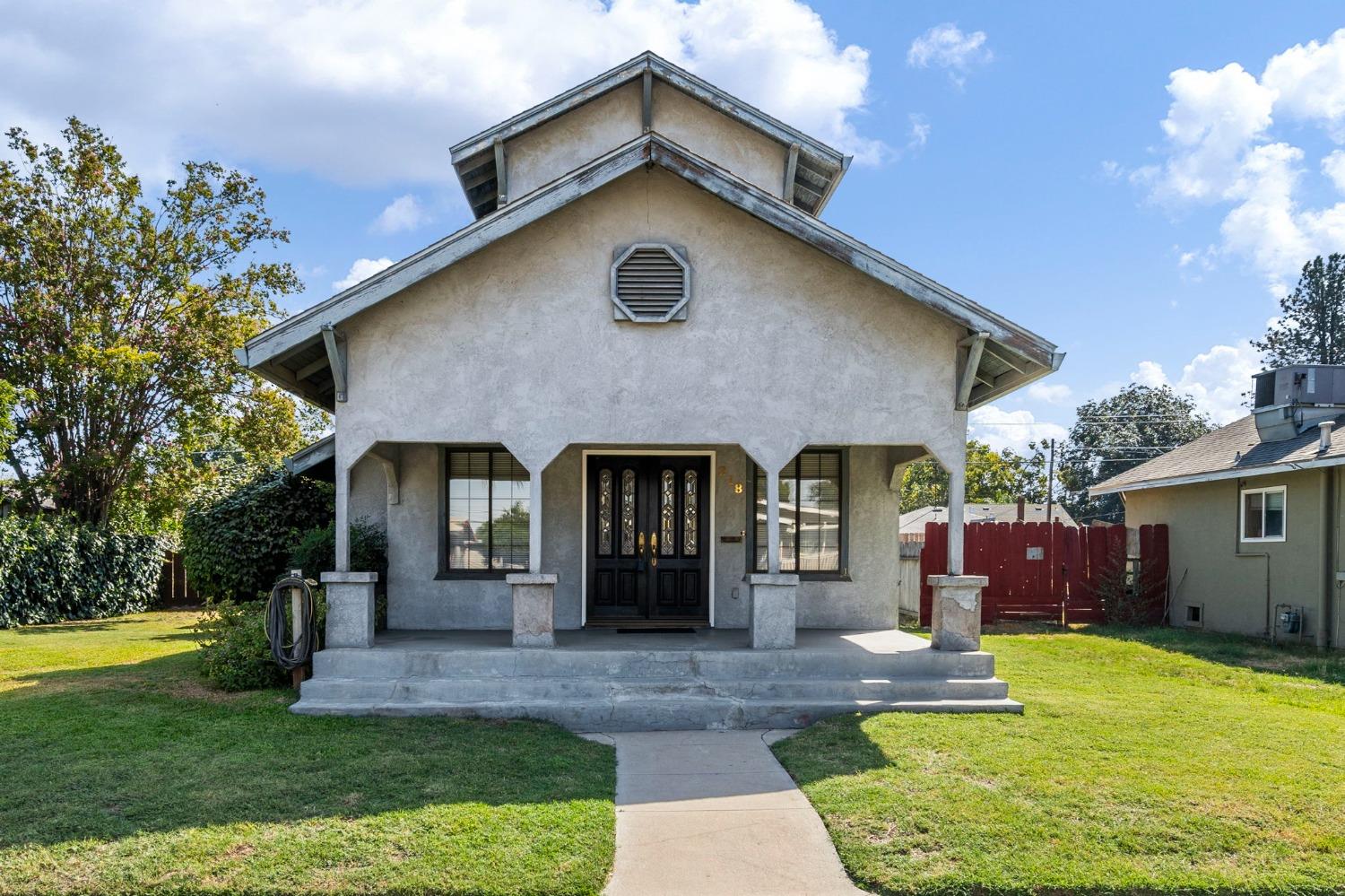 Photo of 218 S Beech St in Turlock, CA