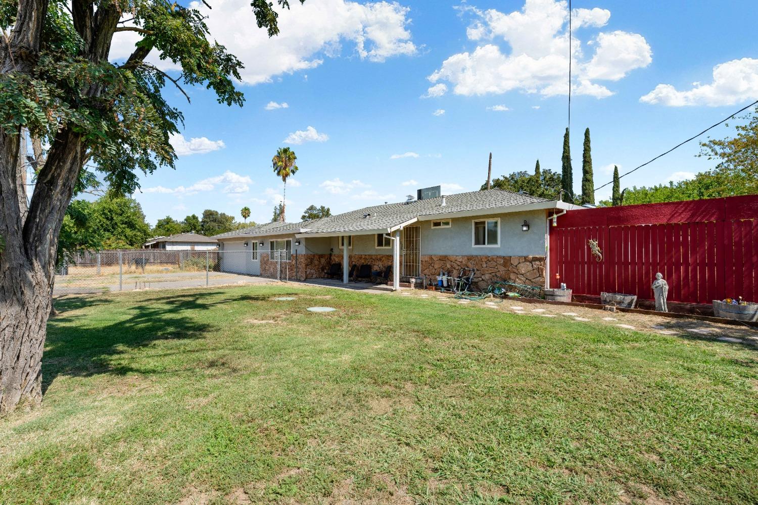 Photo of 6212 W 2nd St in Rio Linda, CA