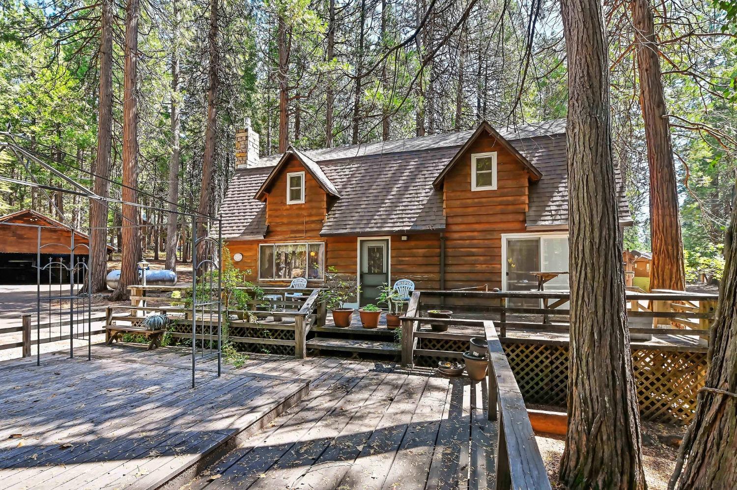 Photo of 19264 Amador Ave in Pioneer, CA
