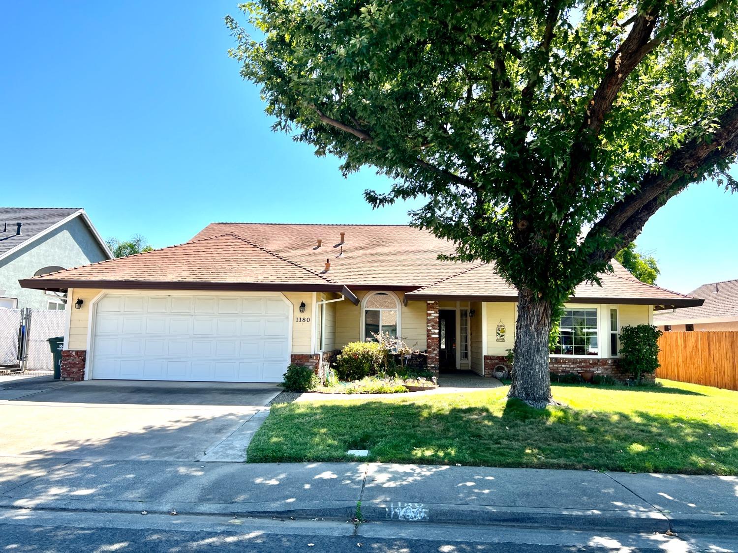 Photo of 1180 Northridge Dr in Yuba City, CA