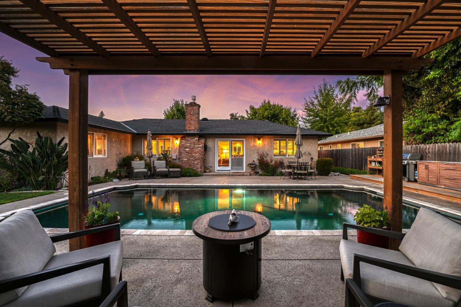 Photo of 1144 34th Ave in Sacramento, CA
