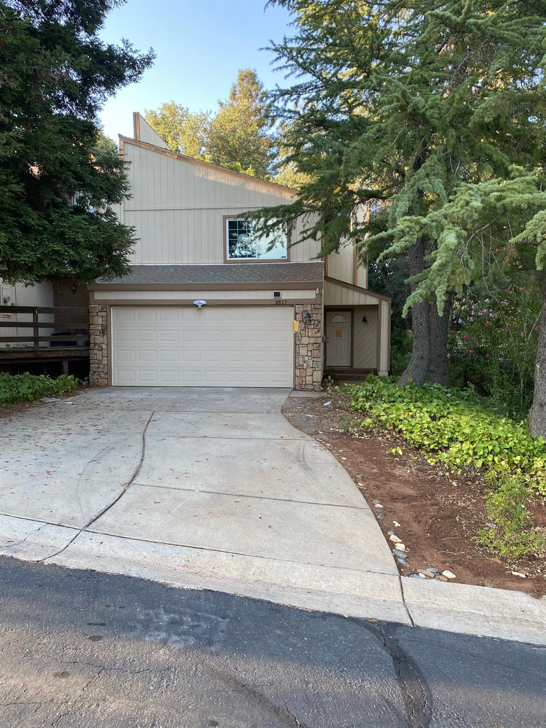 Photo of 2827 Pine Creek Ct in Cameron Park, CA