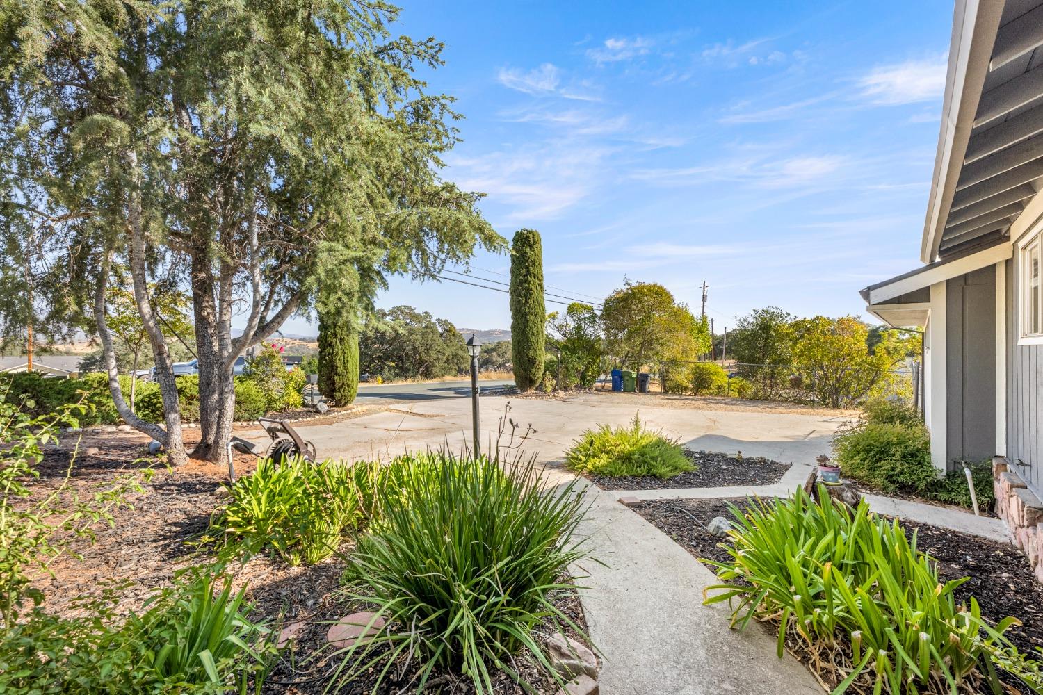 Hartvickson Lane, Valley Springs, California image 8