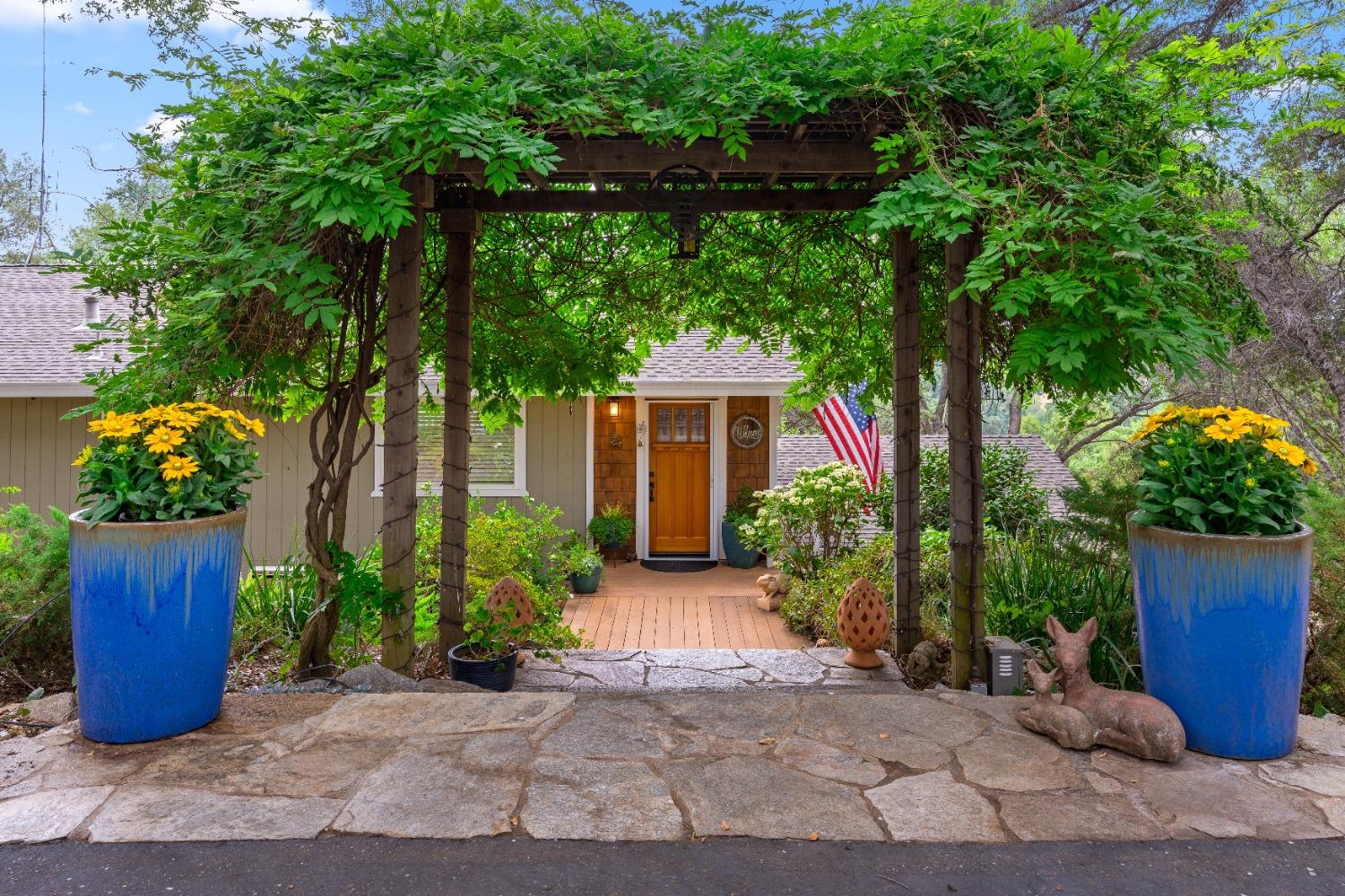 Photo of 2450 Hidden Oaks Ln in Auburn, CA
