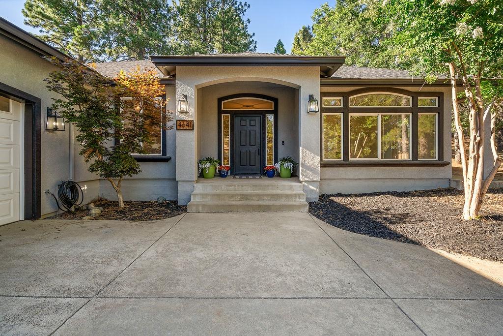 Photo of 4641 Monte Vista Dr in Camino, CA