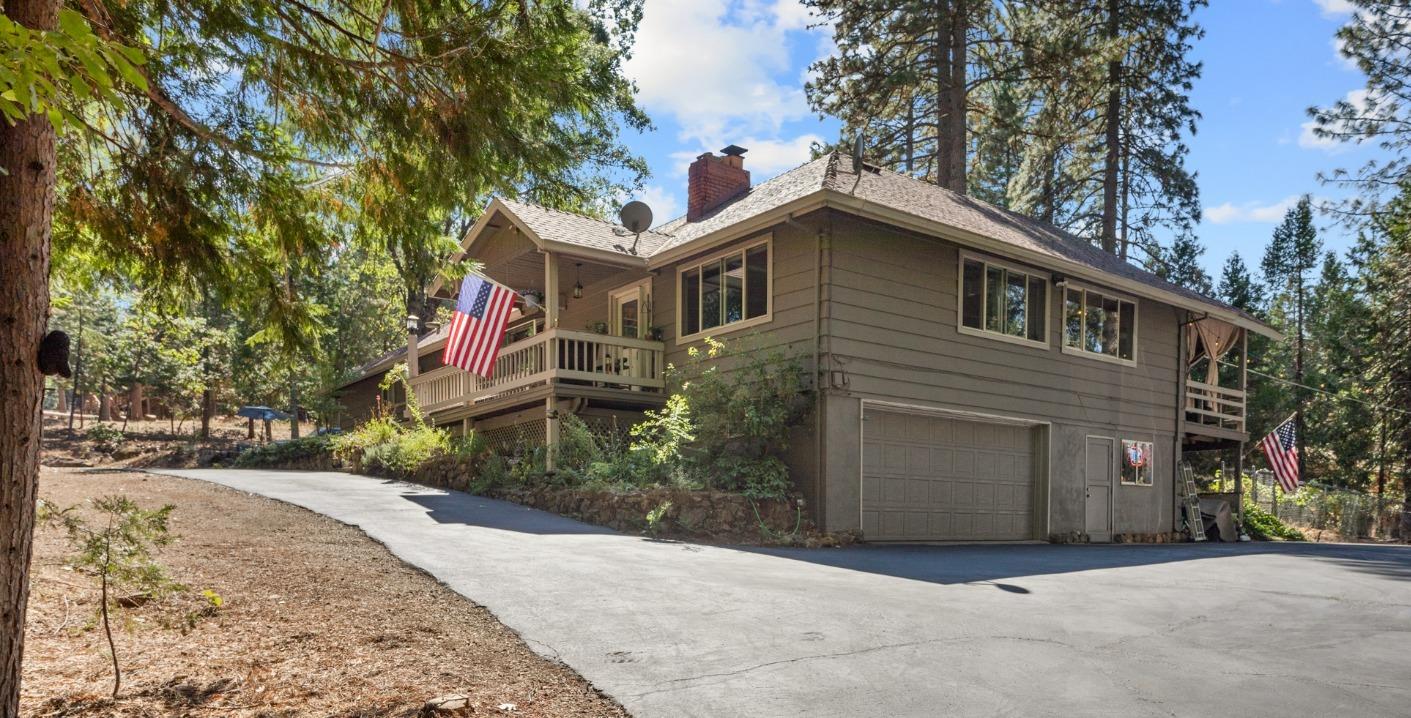 Photo of 2832 Alder Dr in Camino, CA