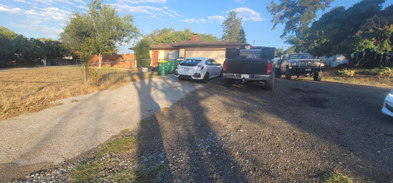 Photo of 1630 Glen Dr in Placerville, CA