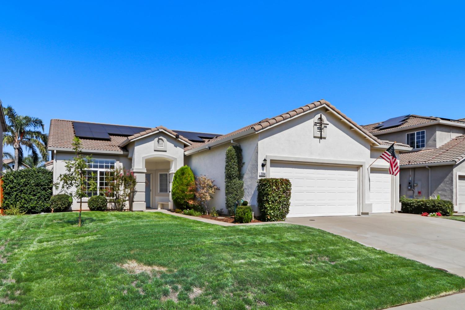 Photo of 2084 Butterfield Ln in Lincoln, CA