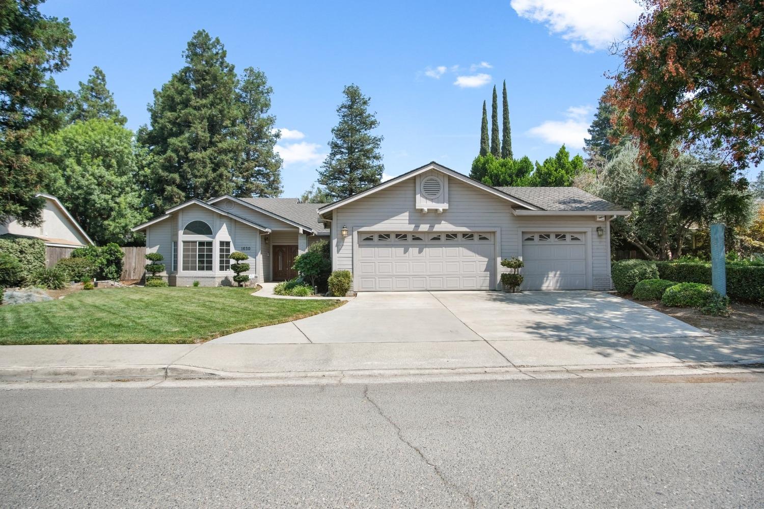 Photo of 1650 Simon Dr in Turlock, CA