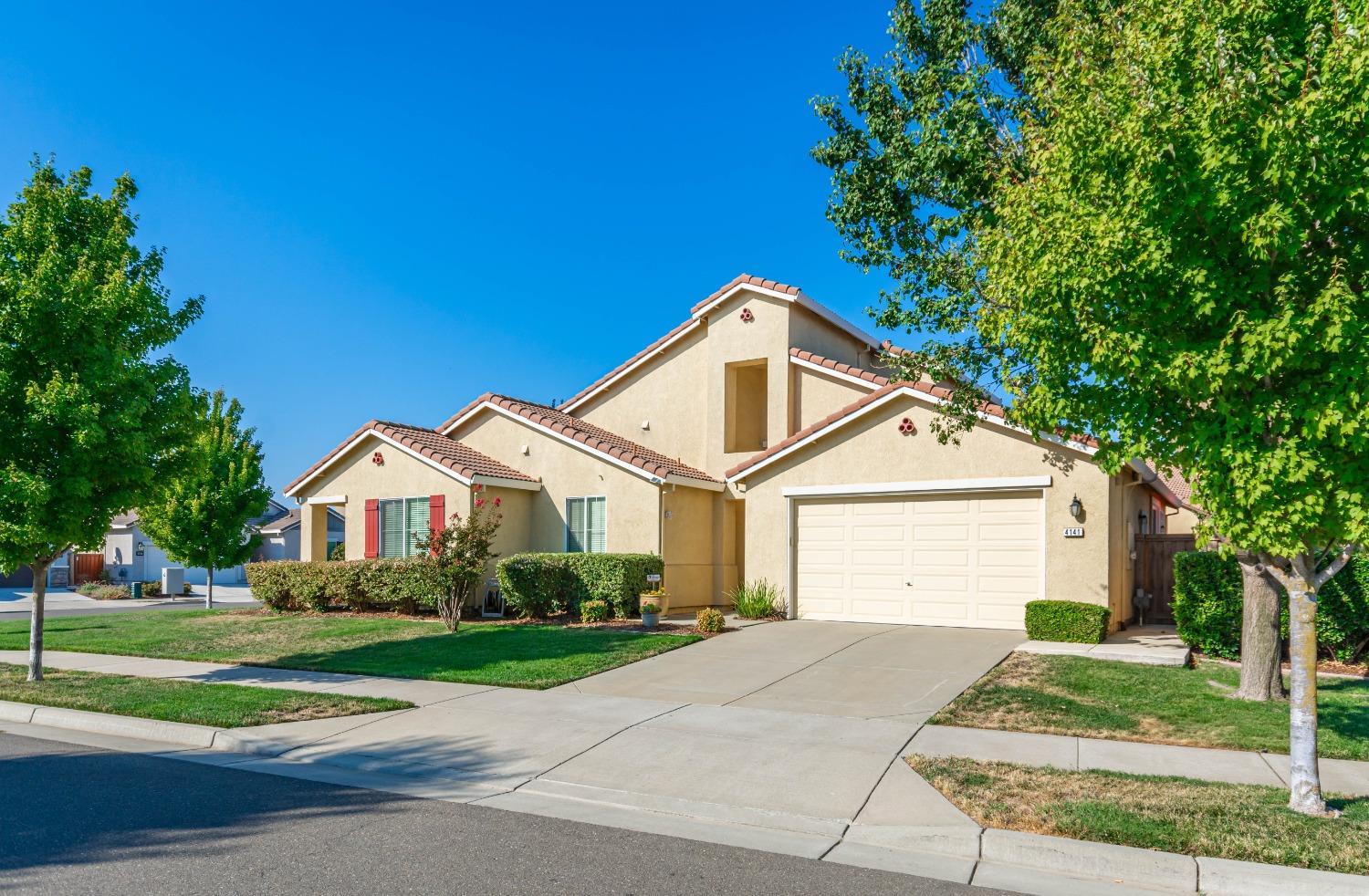 Photo of 4141 Bombili St in Sacramento, CA