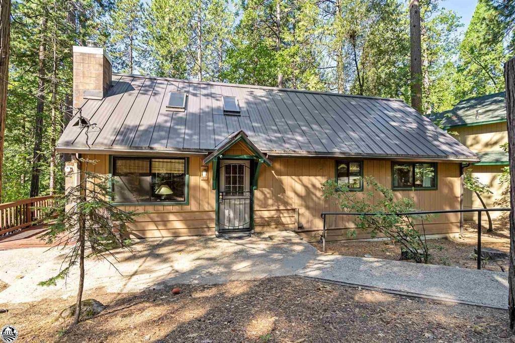 Photo of 18515 Wildwood Dr in Twain Harte, CA
