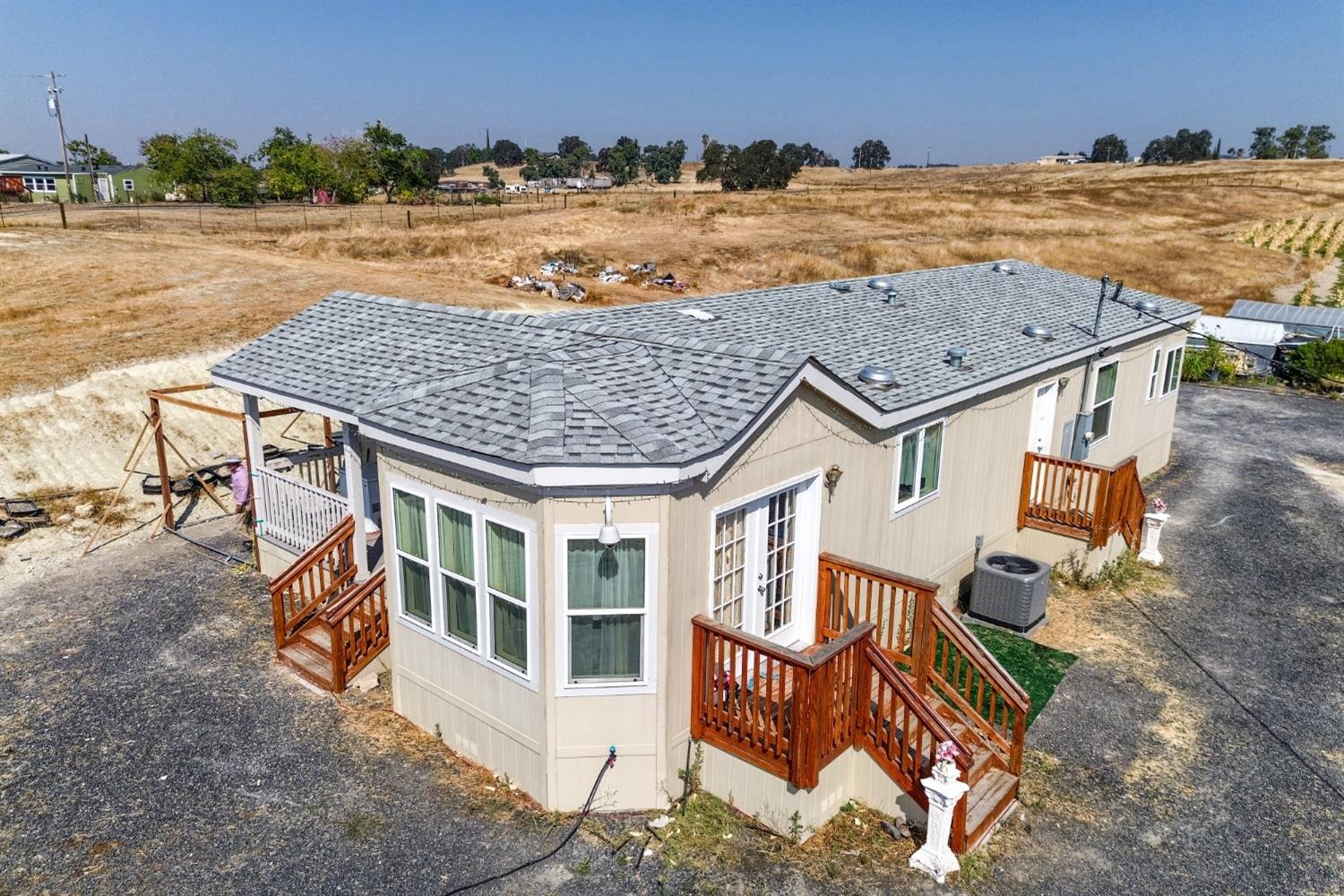 Photo of 10871 Milton Rd in Valley Springs, CA