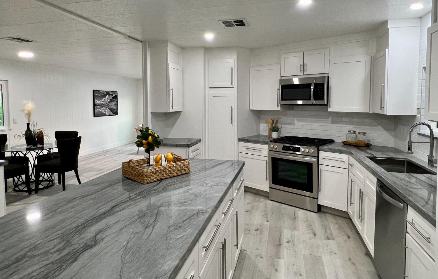 Photo of 6900 Almond Ave #103 in Orangevale, CA