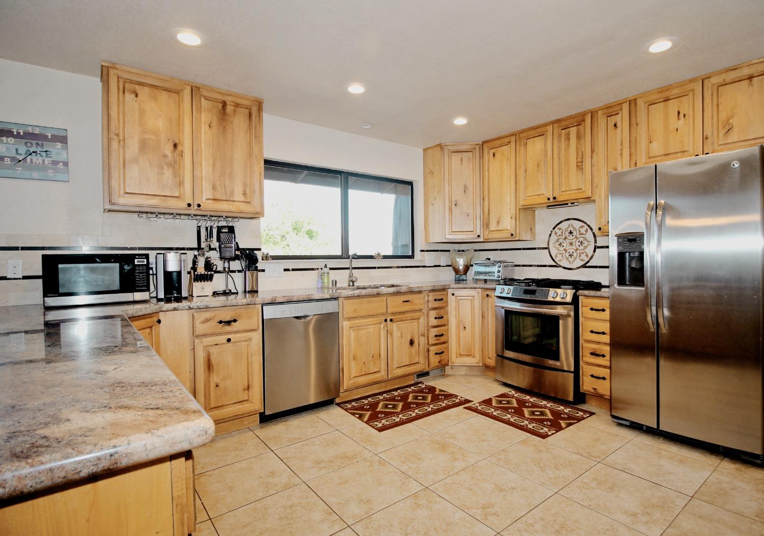 Photo of 19744 Echo Blue Dr in Penn Valley, CA