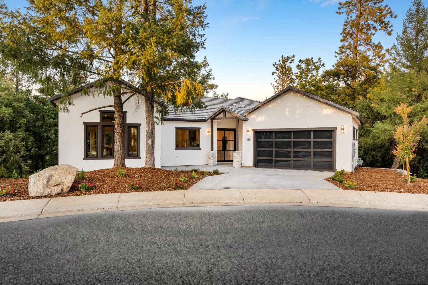 Photo of 169 Sierra Sunrsie Wy in Auburn, CA