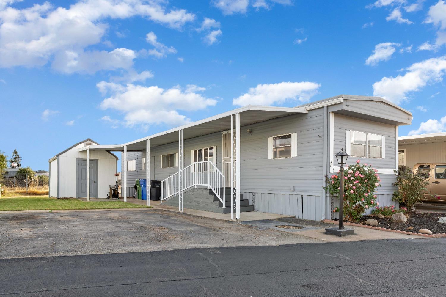 Photo of 820 N Lincoln #11 in Galt, CA