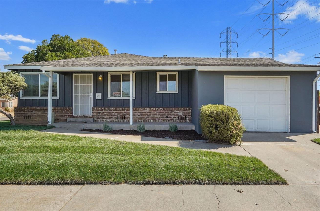 Photo of 5800 48th Ave in Sacramento, CA